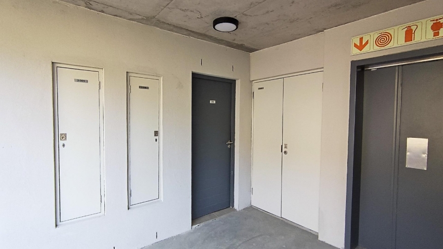 2 Bedroom Property for Sale in Pinelands Western Cape
